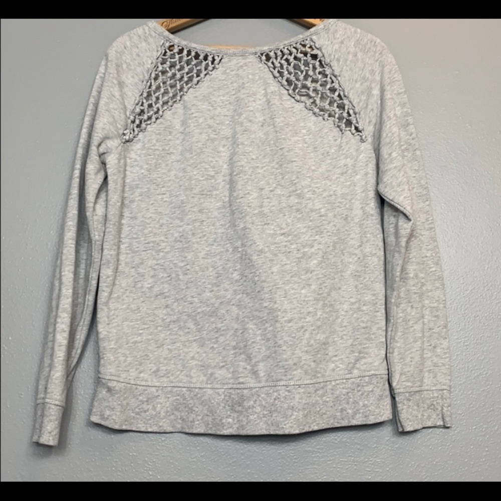 American Eagle gray sweatshirt with fringe. Size XL - Picture 2 of 4